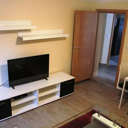 Apartment Sax *