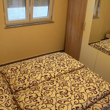 Sax Apartment *