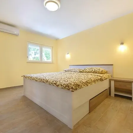Sax Apartment Jezera
